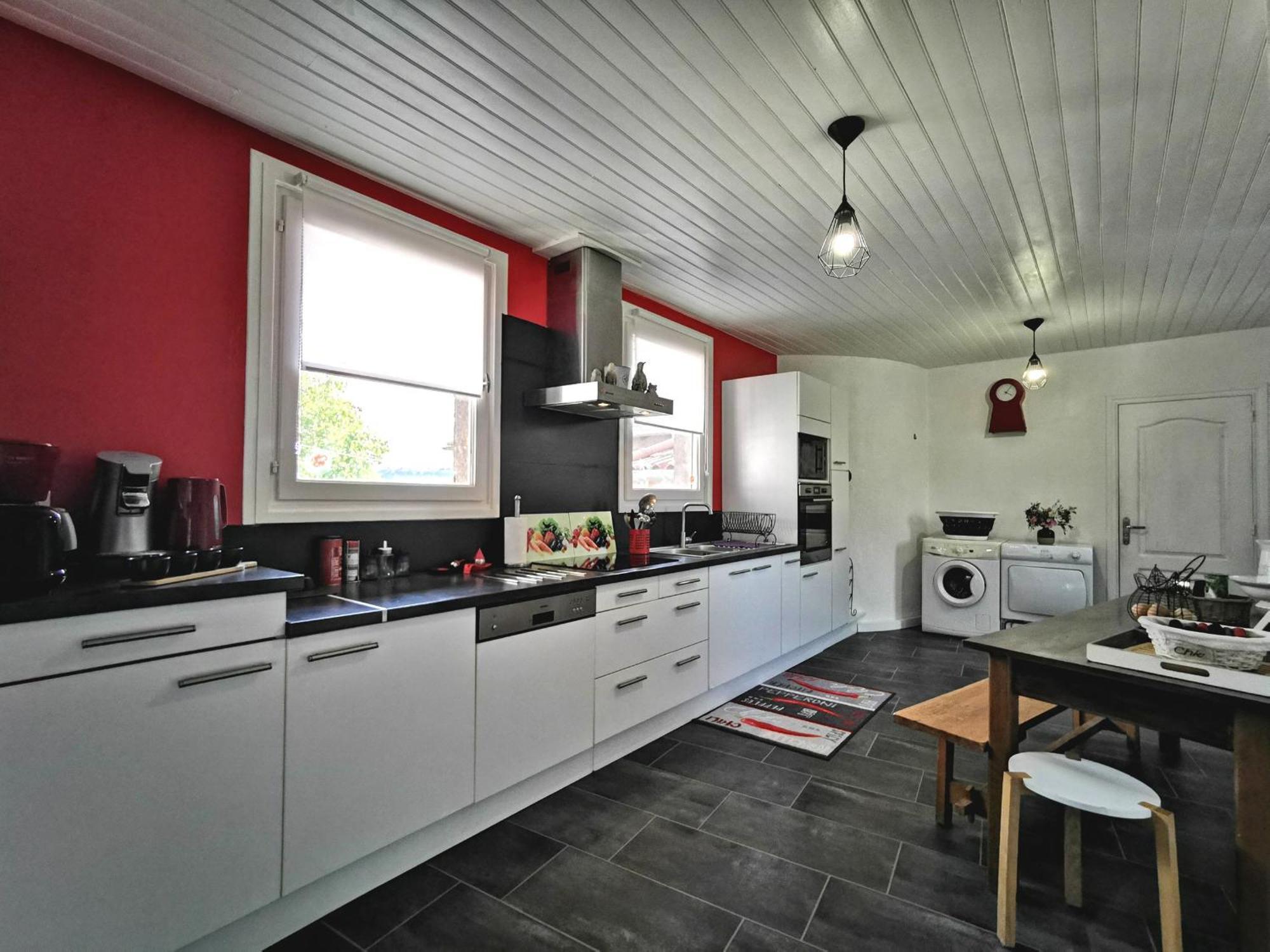 Grande Maison Au Coeur D'Un Village Historique Avec Terrasse Et Wifi Inclus - Fr-1-582-308 Saint-Vidal Exterior foto
